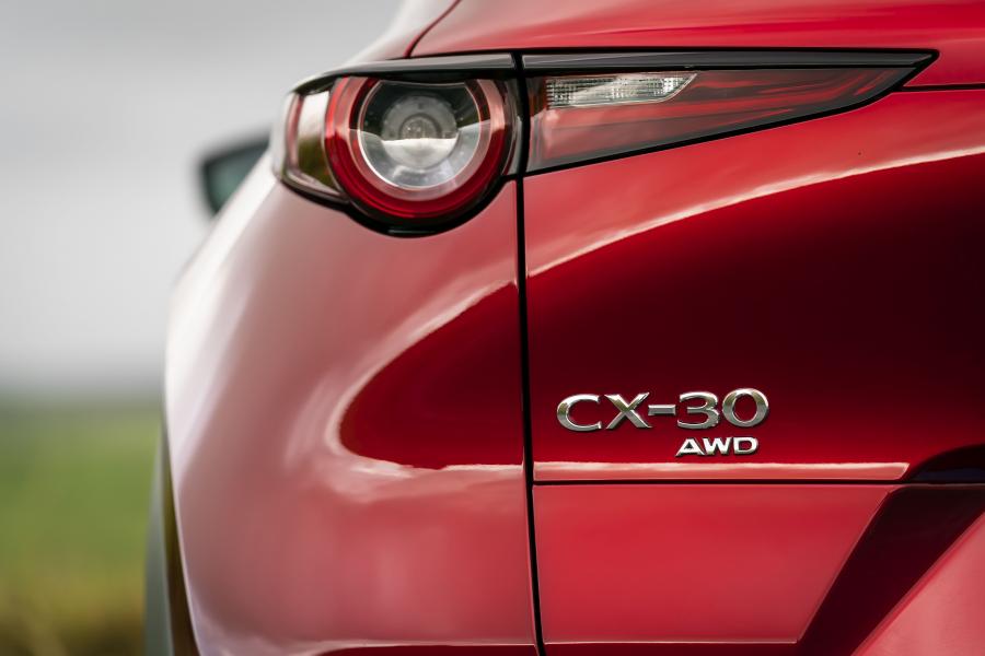 Детали экстерьера Mazda CX-30 Skyactiv-X 2019 года  (UK) (фото 78 из 82)